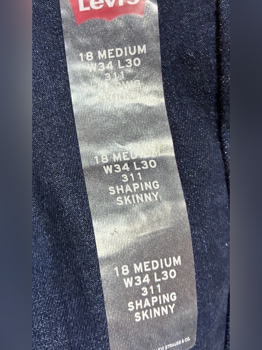 LEVI’s size 18 Med. 311 Shaping Skinny Mid Rise Dark Blue Denim Straight Jeans - Picture 6 of 8